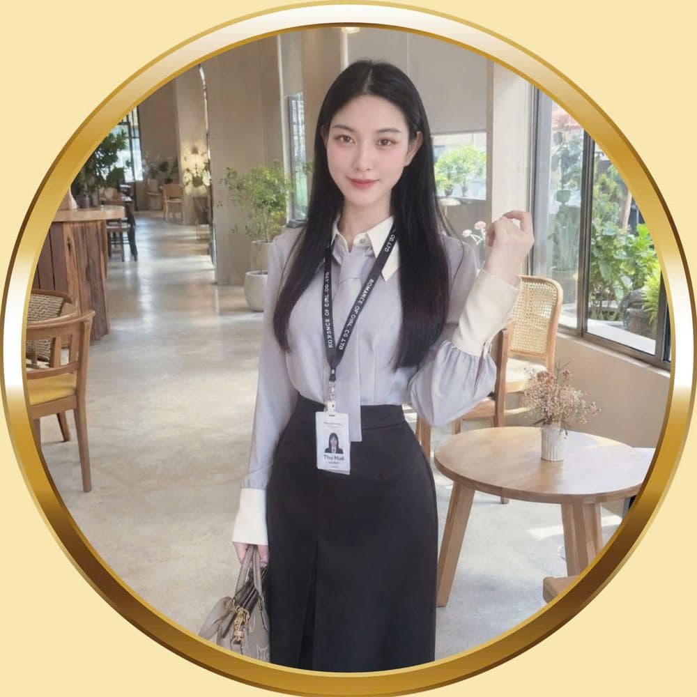 Ảnh chuyên viên Đinh Thu Huế